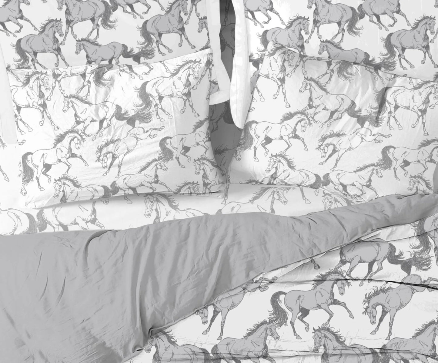 AWST Int'l "Lila" Elegant Horse Sheet Set- White w/ Gray